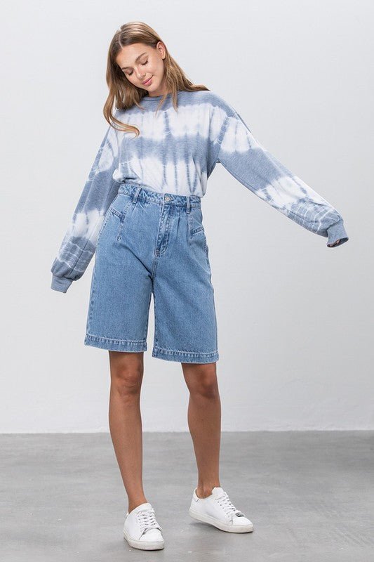 MEDIUM BLUE WASH DENIM MOM SHORTS - Robbi & Angel