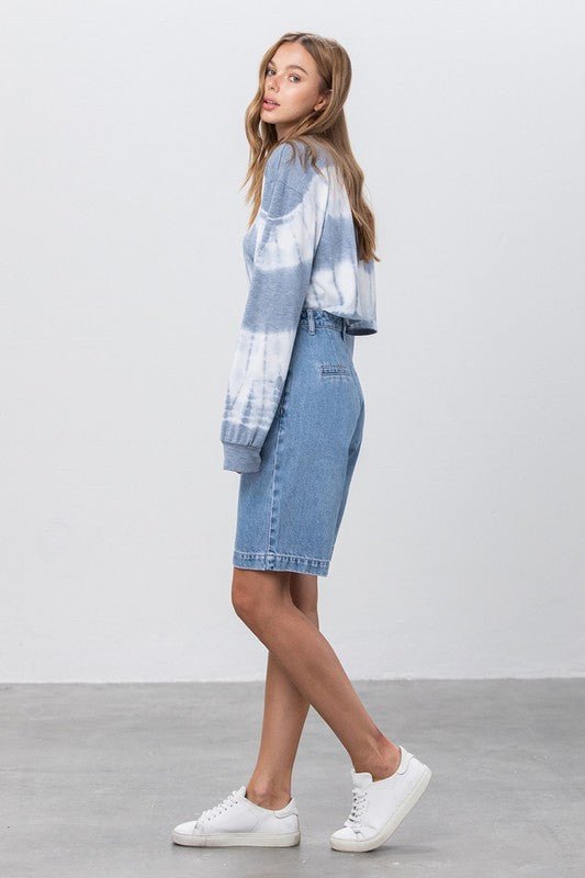 MEDIUM BLUE WASH DENIM MOM SHORTS - Robbi & Angel