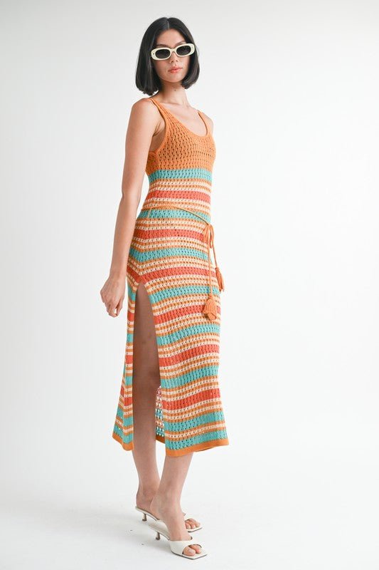 SCOOP NECK CROCHET MAXI DRESS - Robbi & Angel
