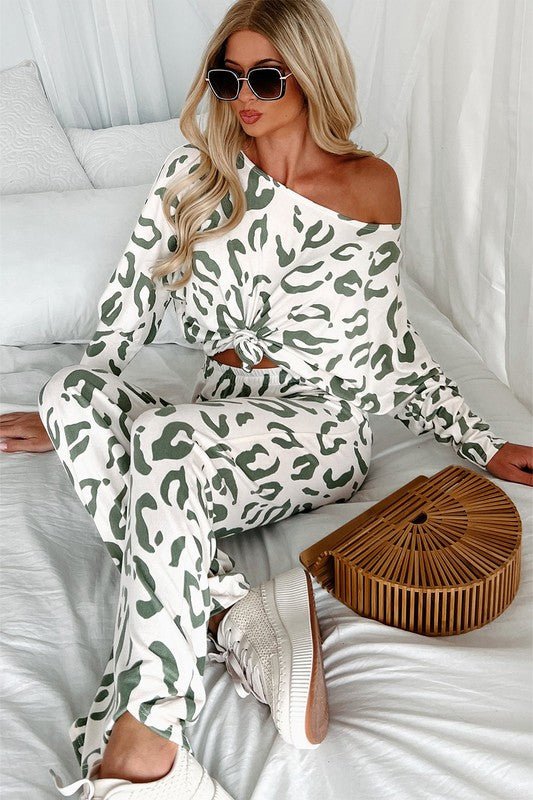Leopard Animal Print Long Sleeve Loungewear Set - Robbi & Angel