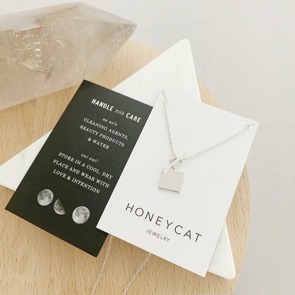 Gwyneth Toggle Charm Necklace - Robbi & Angel