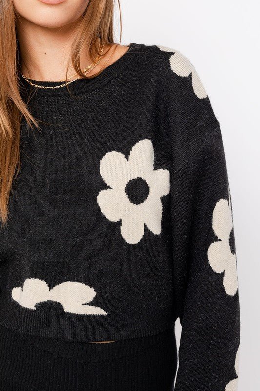 Long Sleeve Crop Sweater with Daisy Pattern - Robbi & Angel