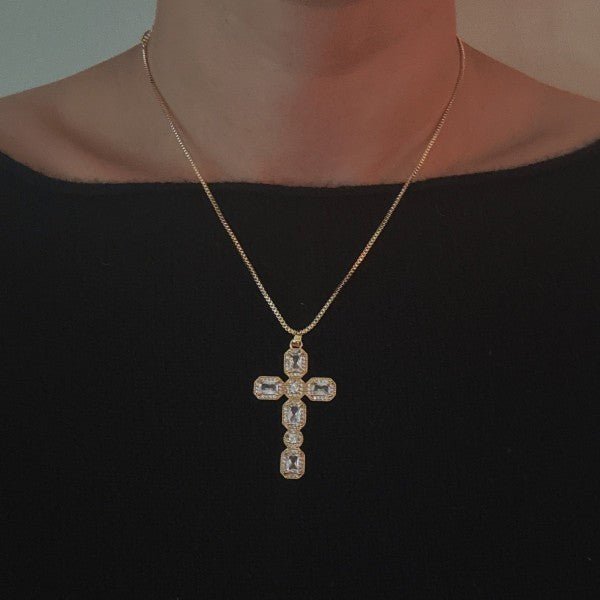 Vintage Sparkle Cross Pendant Necklace - Robbi & Angel