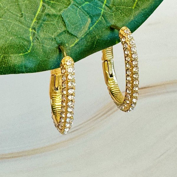 Shine Covered Oval Hoop Earrings - Robbi & Angel