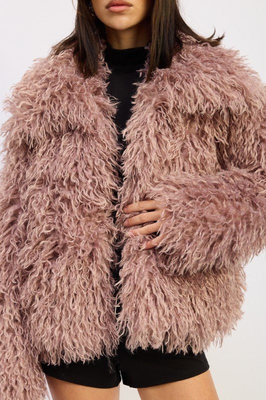 SHAGGY FAUX FUR COAT WITH COLLAR - Robbi & Angel