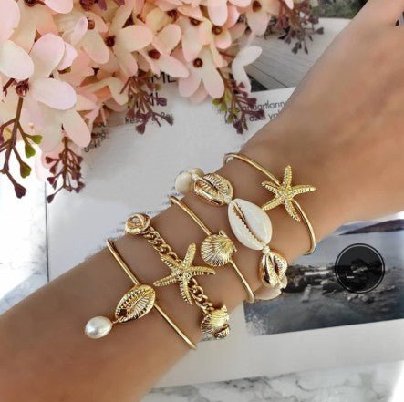 Gold Sea Shell Summer Bangle Bracelet Set - Robbi & Angel