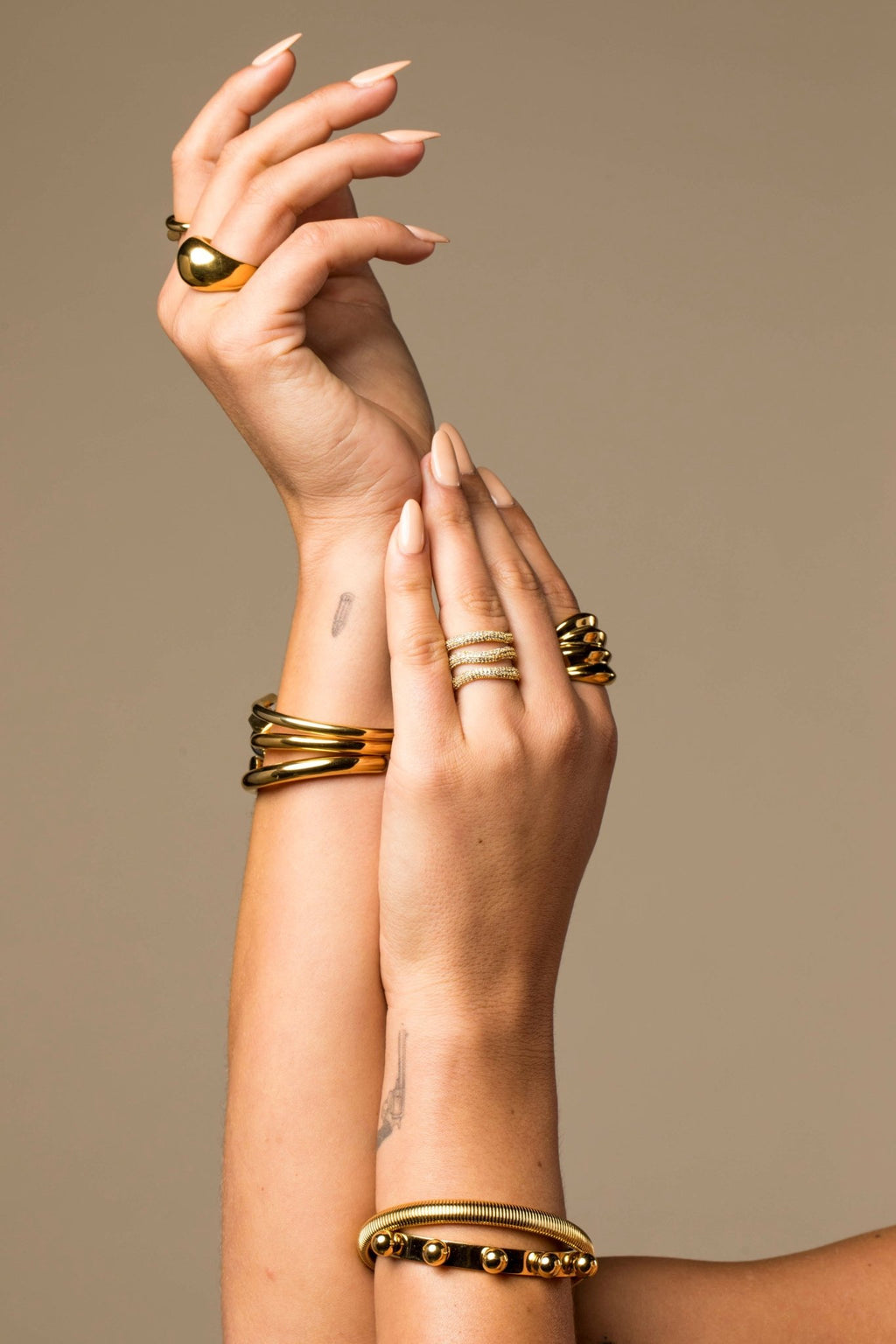 Elle Pave Ring - Robbi & Angel