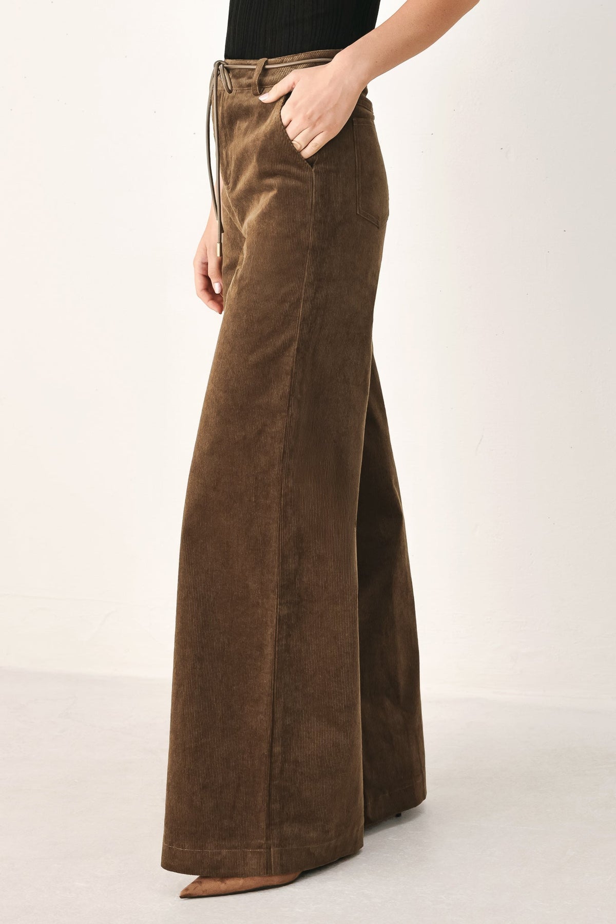 Jackie Autumn In Manhattan Belted Corduroy Pants - Robbi & Angel