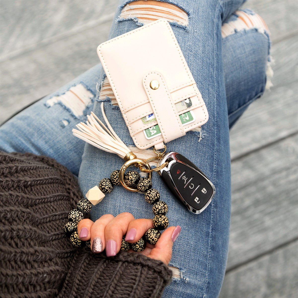 Leo Beaded Key Ring Wallet Bracelet - Robbi & Angel