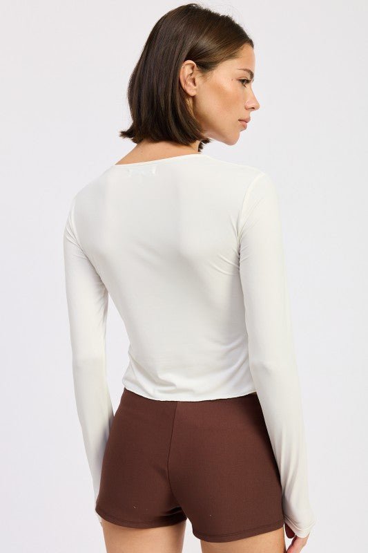 LONG SLEEVE FRONT RING RUCHED TOP - Robbi & Angel