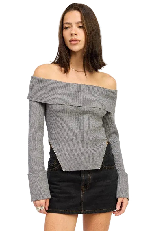RIBBED OFF SHOULDER SWEATER WITH ZIPPER - Robbi & Angel