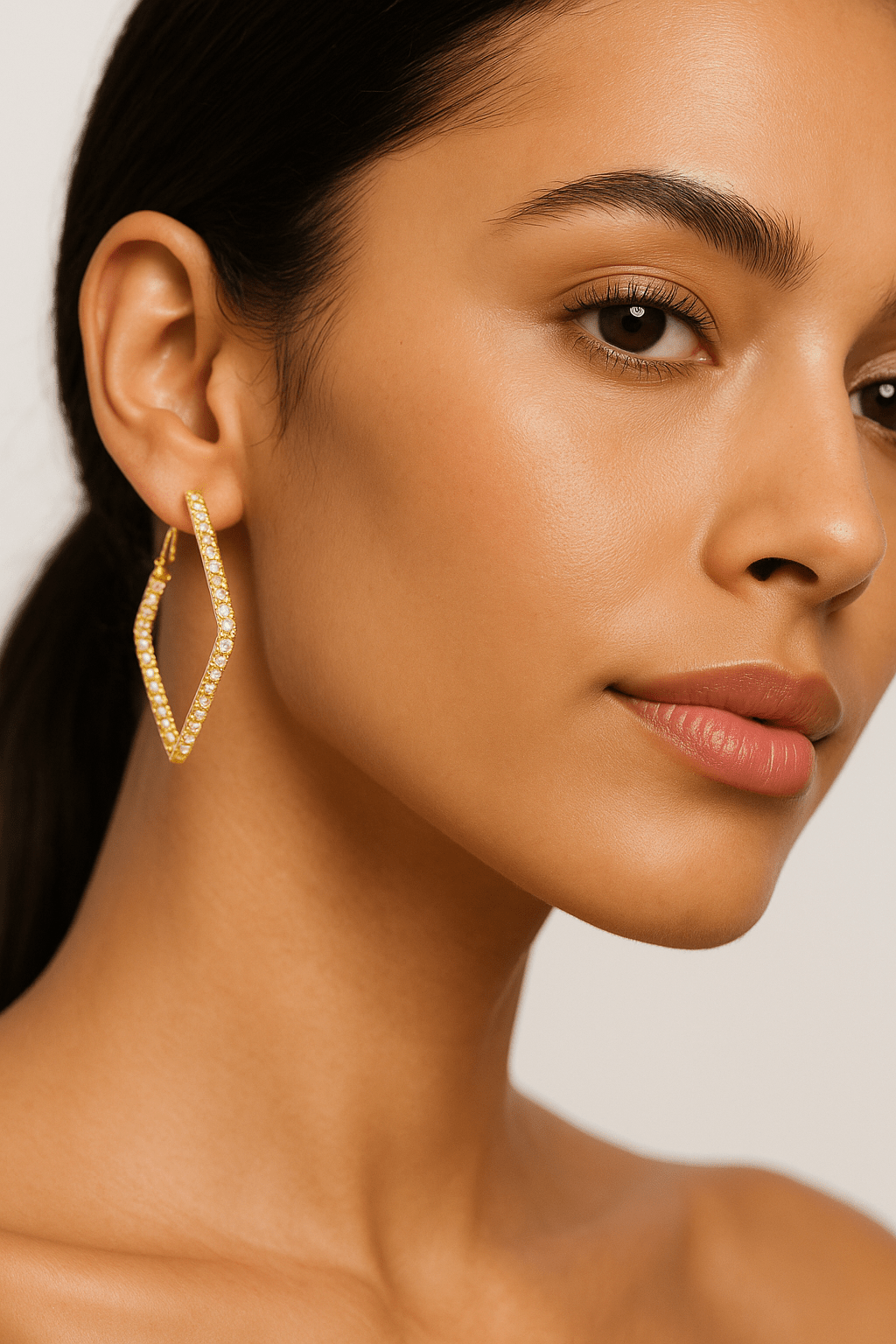 Valerie Pave Geometric Hoops - Robbi & Angel