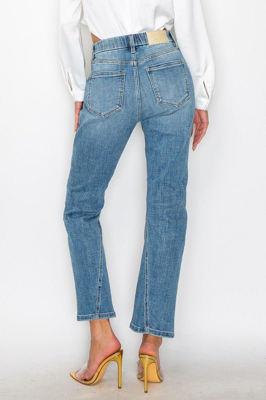 PLUS - TUMMY CONTROL HIGH RISE STRAIGHT JEANS - Robbi & Angel