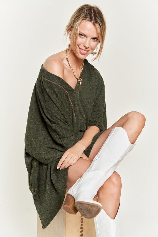 VNECK PONCHO TOP - Robbi & Angel