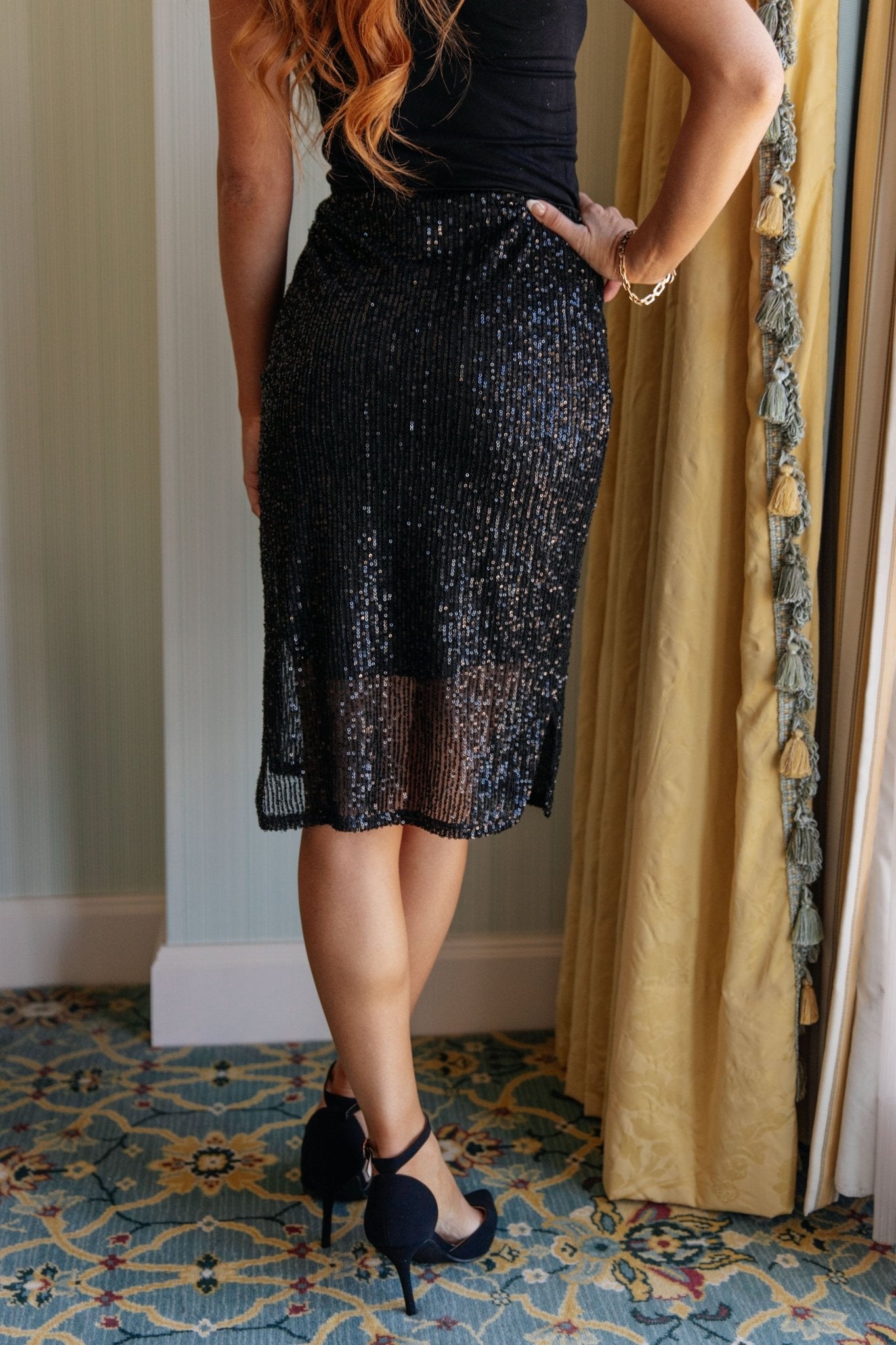 Gilded Age Sequin Skirt in Black - Robbi & Angel