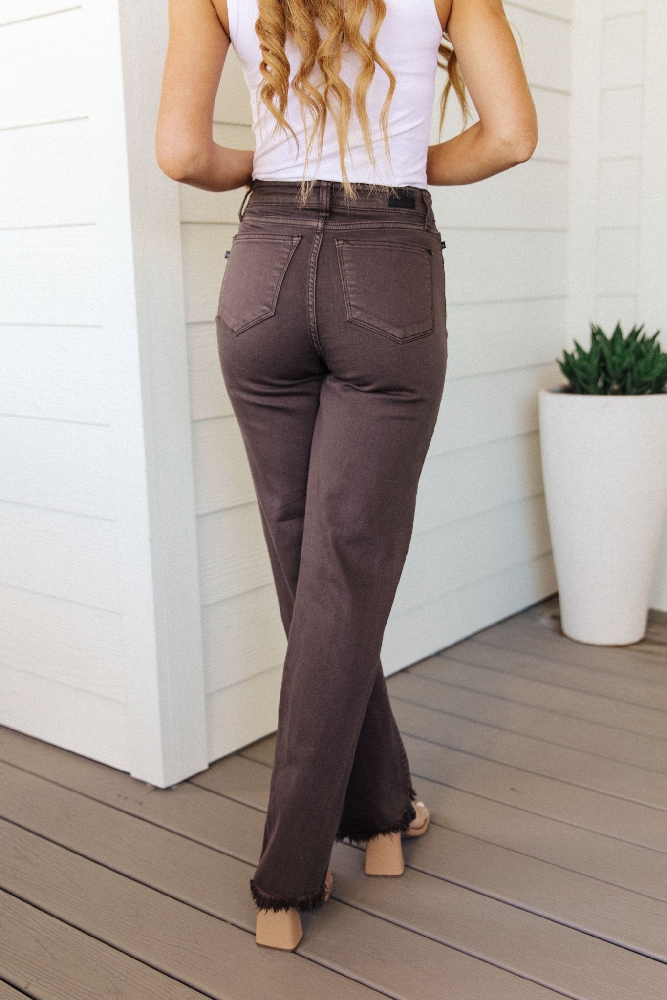 Sybil High Rise Frayed Hem 90's Straight Jeans in Brown - Robbi & Angel